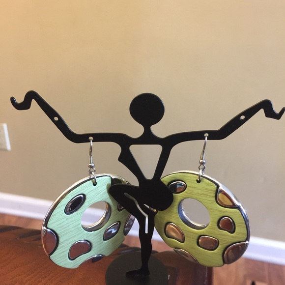 Elegant Lime green/Silver Plated drop Earrings. - Picture 8 of 8